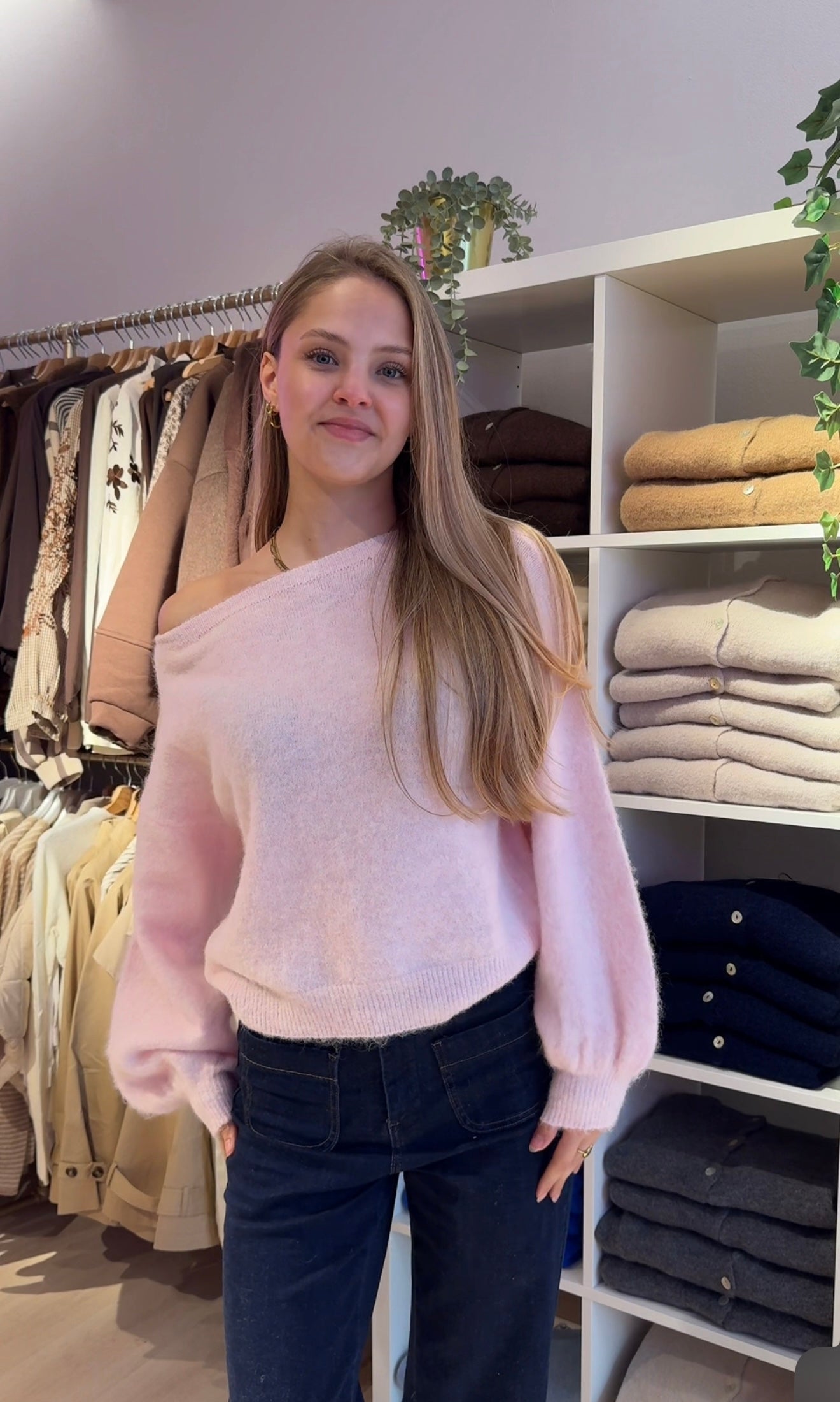 Anouk off the shoulder