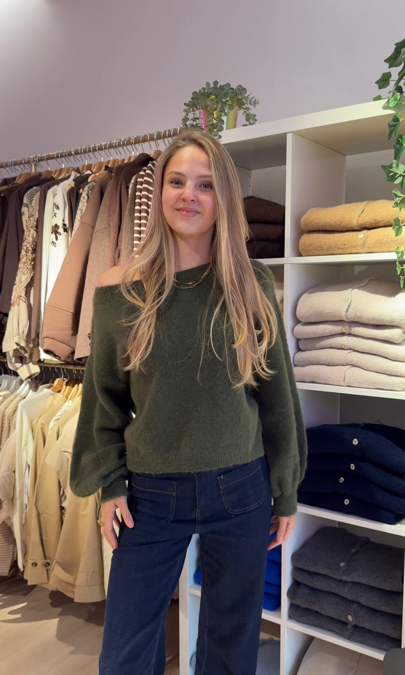 Anouk off the shoulder