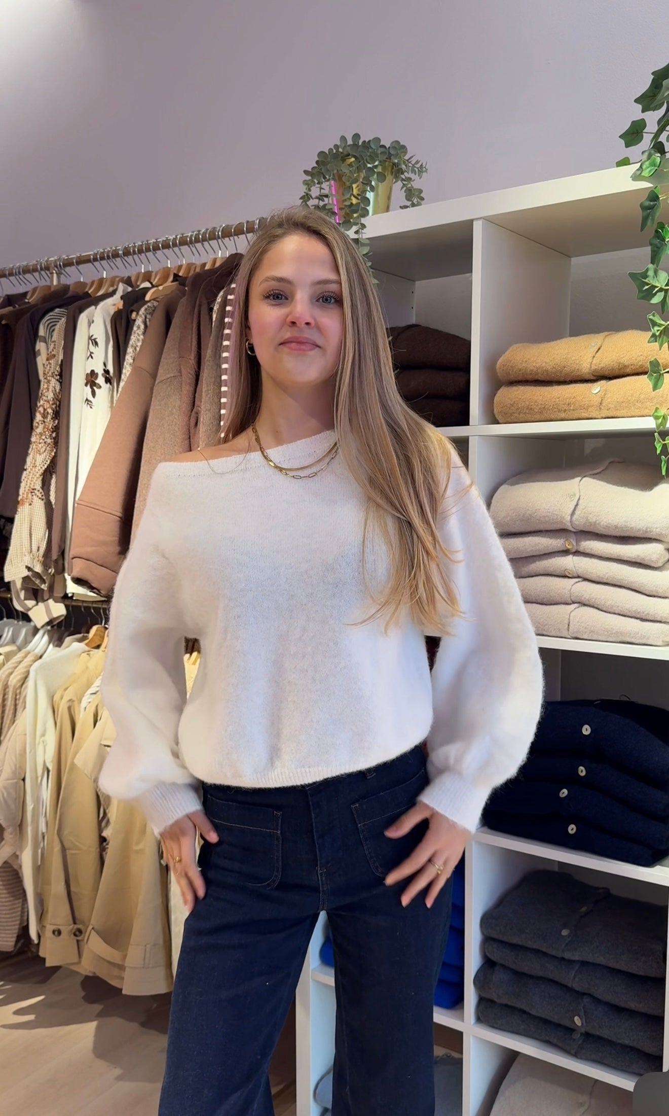 Anouk off the shoulder