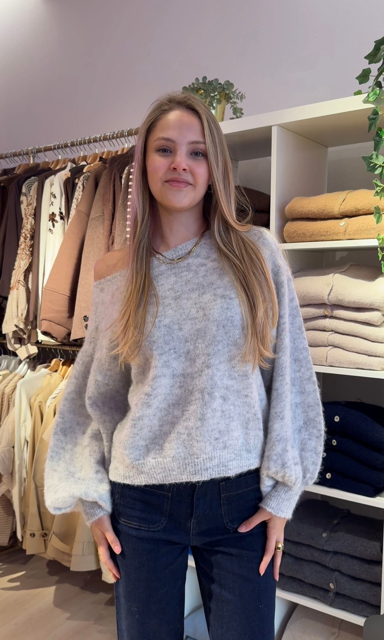 Anouk off the shoulder